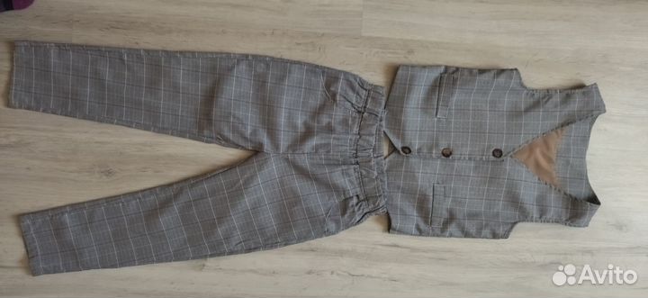 Костюм новый, 1 раз одет, рост 130