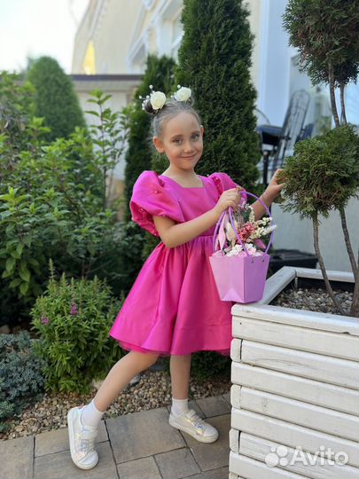 Платье для девочки очаровательное