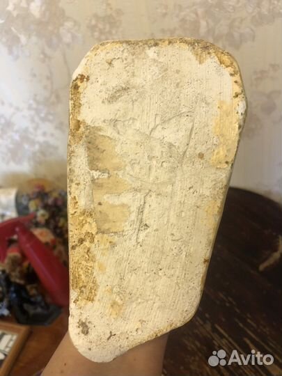 Девочка с книгой