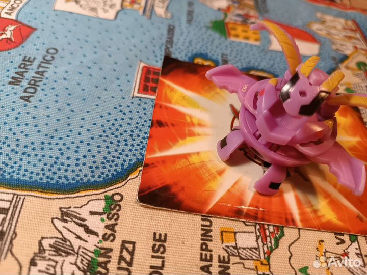 Bakugan Персиваль даркус. Розовый. Оригинал