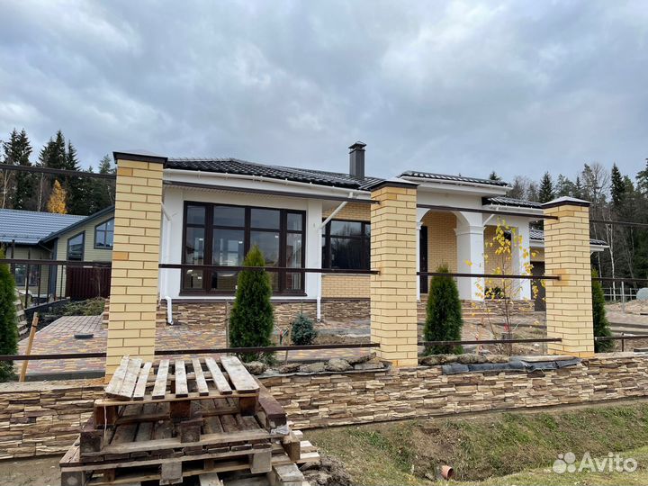 Облицовка дома кирпичем