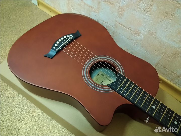 Гитара акустическая