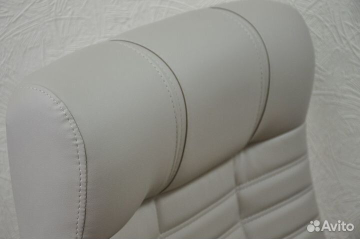 Компьютерное кресло 