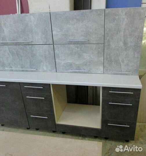 Кухонный гарнитур. В наличии. Рассрочка