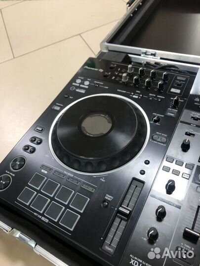 DJ контроллер Pioneer XDJ-XZ