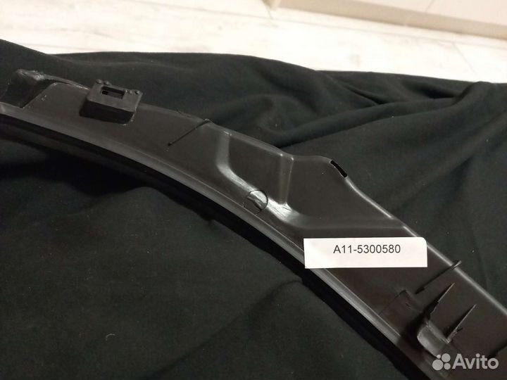 Дефлекторы лобового стекла Cherry жабо