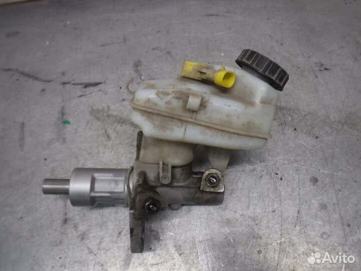 Главный тормозной цилиндр Chevrolet Cruze F16D3