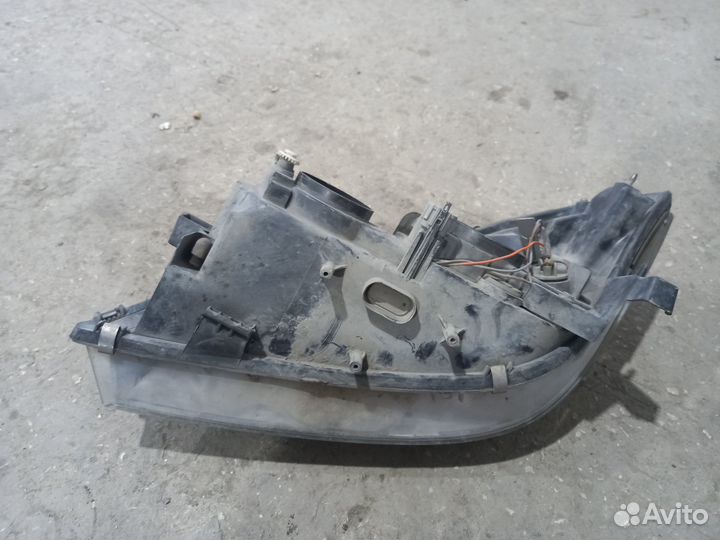 Фара правая Nissan Primera P12 (2002-2008)