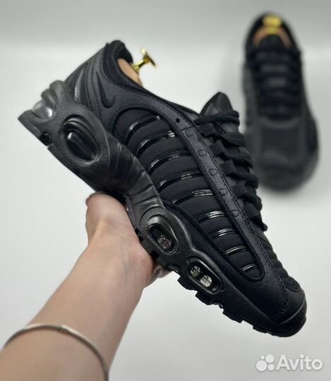 Nike Air Max Tailwind 4 Triple Black