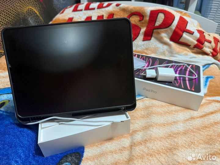 iPad pro 11 2022 M2 128gb wifi