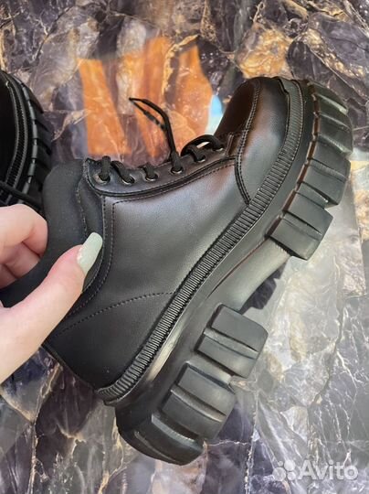 Обувь женская 39 размер