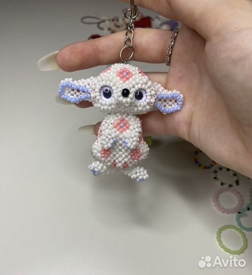 Украшения и амигуруми из бисера