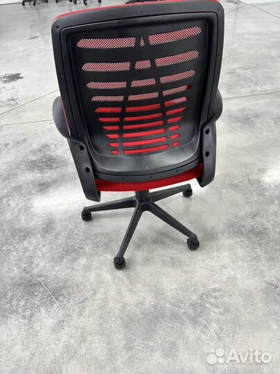 Компьютерное кресло