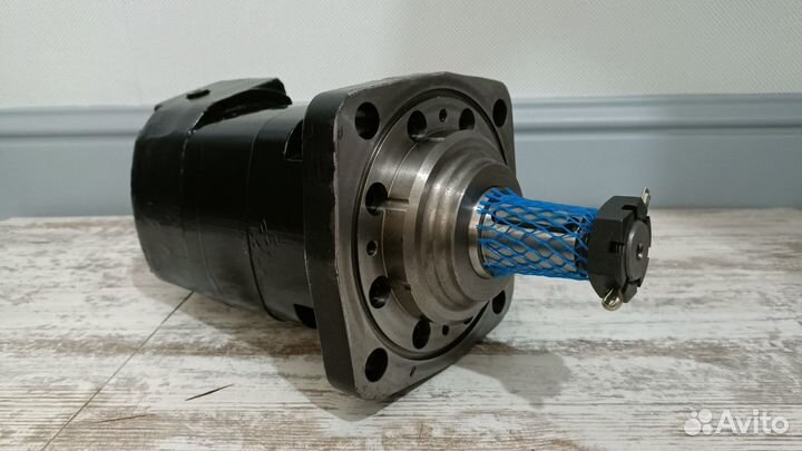 Насос гидравлический Eaton для Bobcat 533 540 543