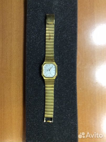 Оригинальные кварцевые часы Bulova