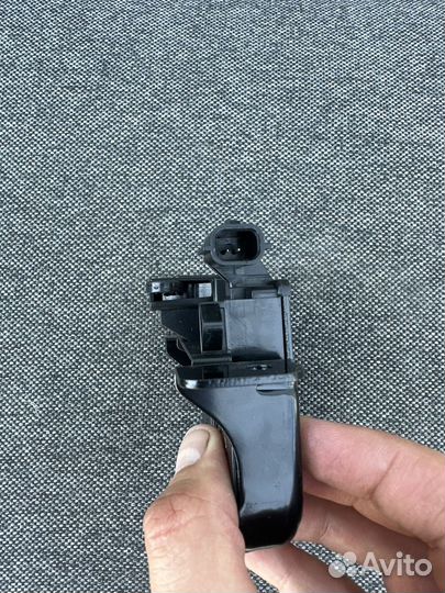 Замок багажника renault logan 2