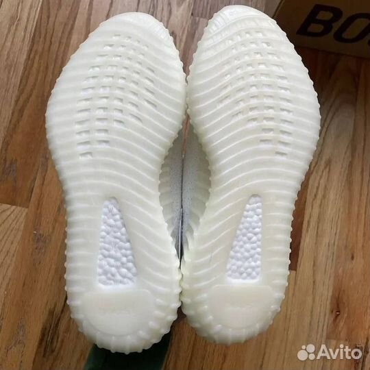 Кроссовки Adidas Yeezy boost 350 v2 triple white