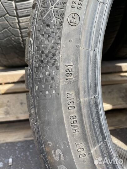 Continental ContiWinterContact TS 860S 275/40 R21 и 305/35 R21 109V