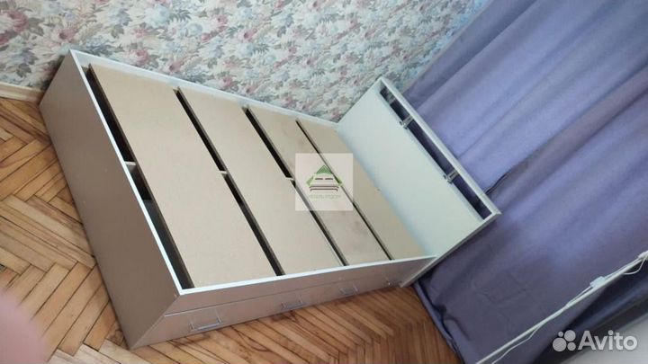 Кровать двухспальная