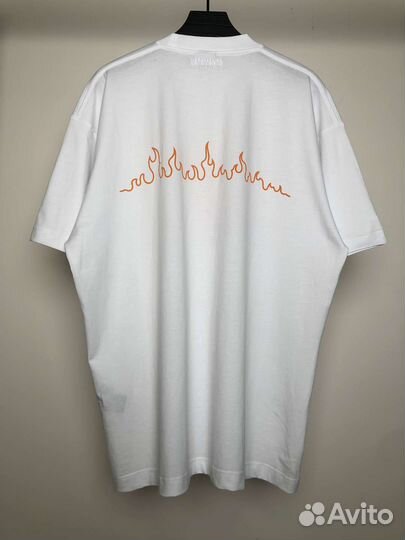 Футболка Vetements