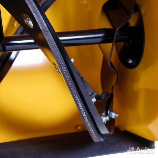 Электрический снегоуборщик Champion STE1650