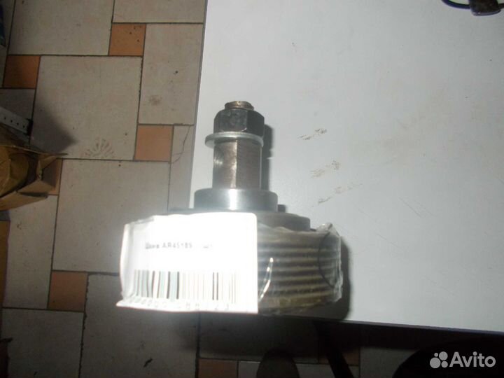 Ролик натяжной AR45189