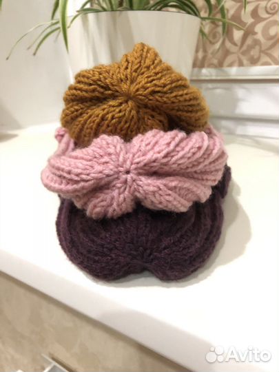 Шапка женская вязанная ручная работа