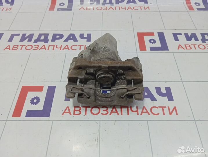 Суппорт тормозной задний правый Ford Focus 3 22102