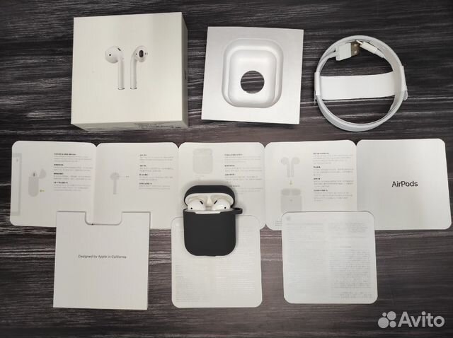 Airpods 2 (полный комплект, новые)