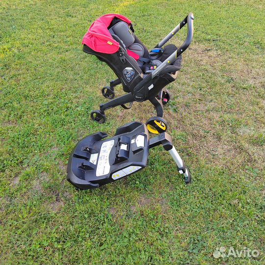 Автолюлька Doona с базой isofix