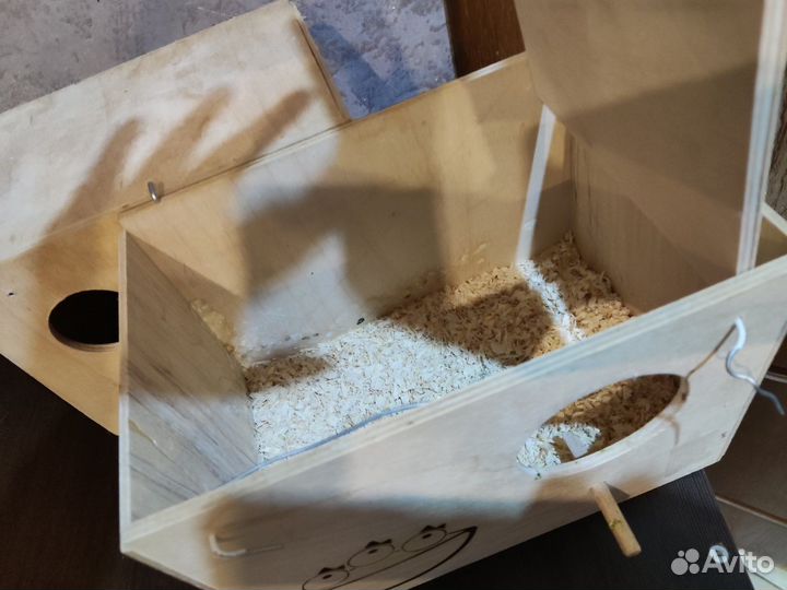 Гнездовые домики для попугаев