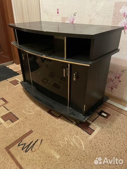 Тумба под телевизор