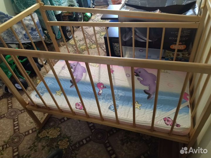 Кровать с матрасом