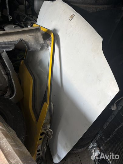 Продам капот camry sv30 (бегемот)