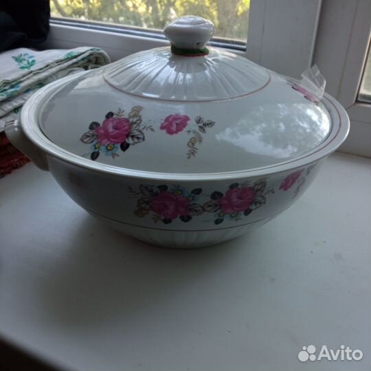 Фарфоровая супница СССР