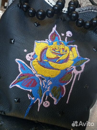 Сумка женская с вышивкой