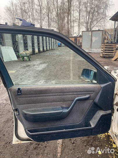 Дверь передняя левая Peugeot 605