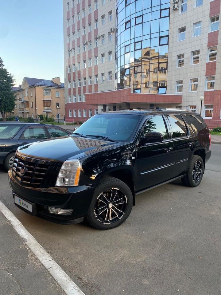 Cadillac Escalade: фото владельца
