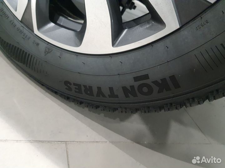 Nokian Tyres Hakkapeliitta R3 215/60 R17 100R