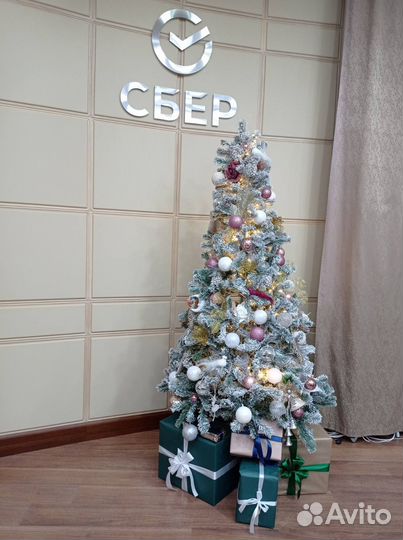 Новогодние украшения искусственные/живые (оформлен