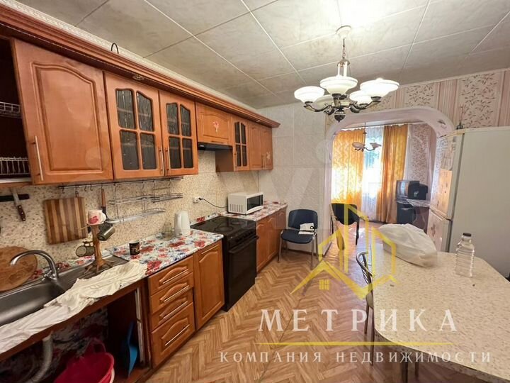 4-к. квартира, 101 м², 1/11 эт.