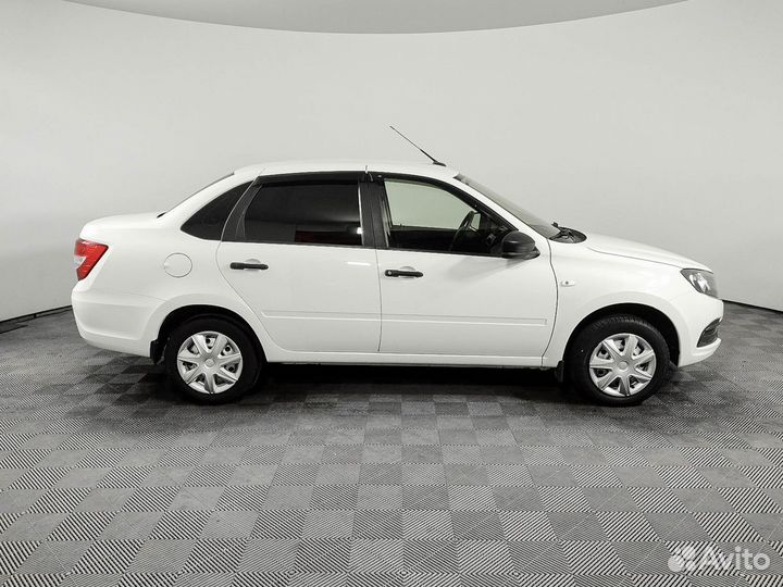 LADA Granta 1.6 МТ, 2021, 50 000 км