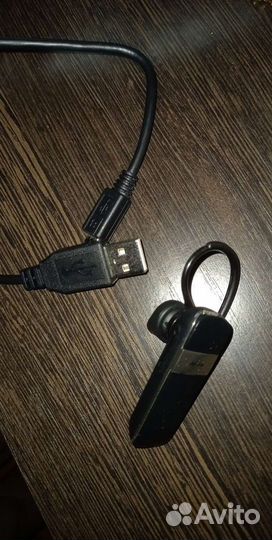 Bluеttoth гарнитура на ухо