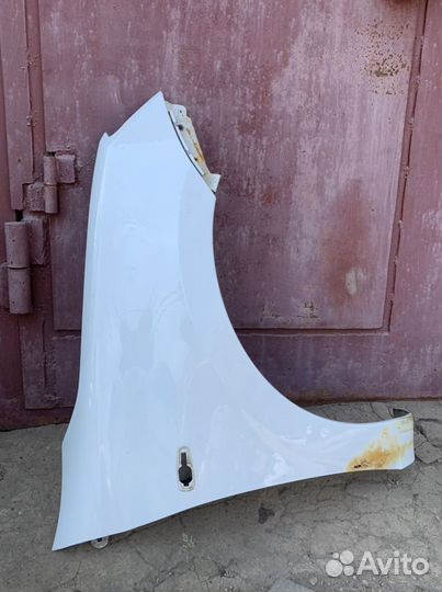 Крыло LADA Granta