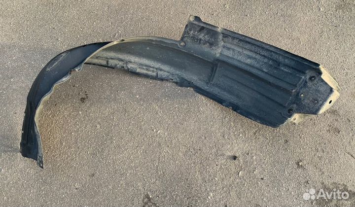 Локер, подкрылок передний левый Prado 150