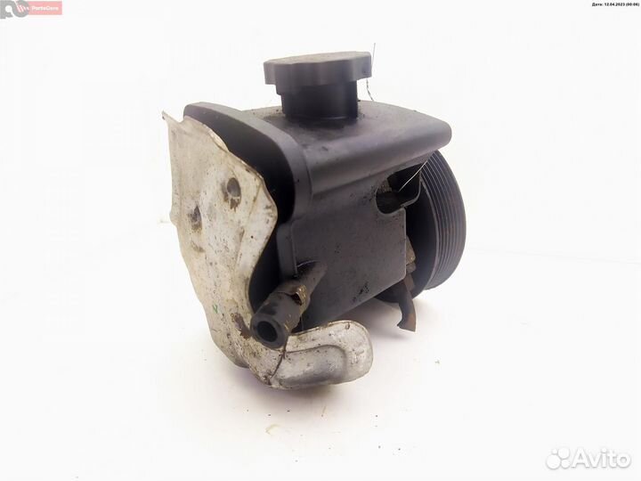 Насос гидроусилителя Mercedes-Benz C-Class