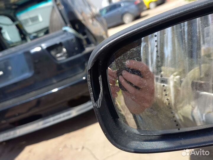 Зеркало Рено Меган 2