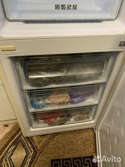 Холодильник samsung