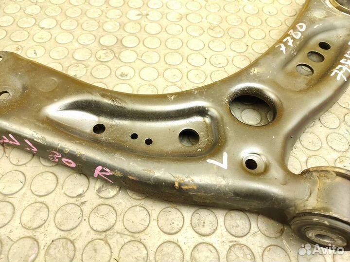 Рычаг передний правый Audi A3 8VA cxsa 1.4 TSI