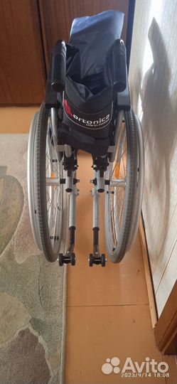 Инвалидная коляска складная бу